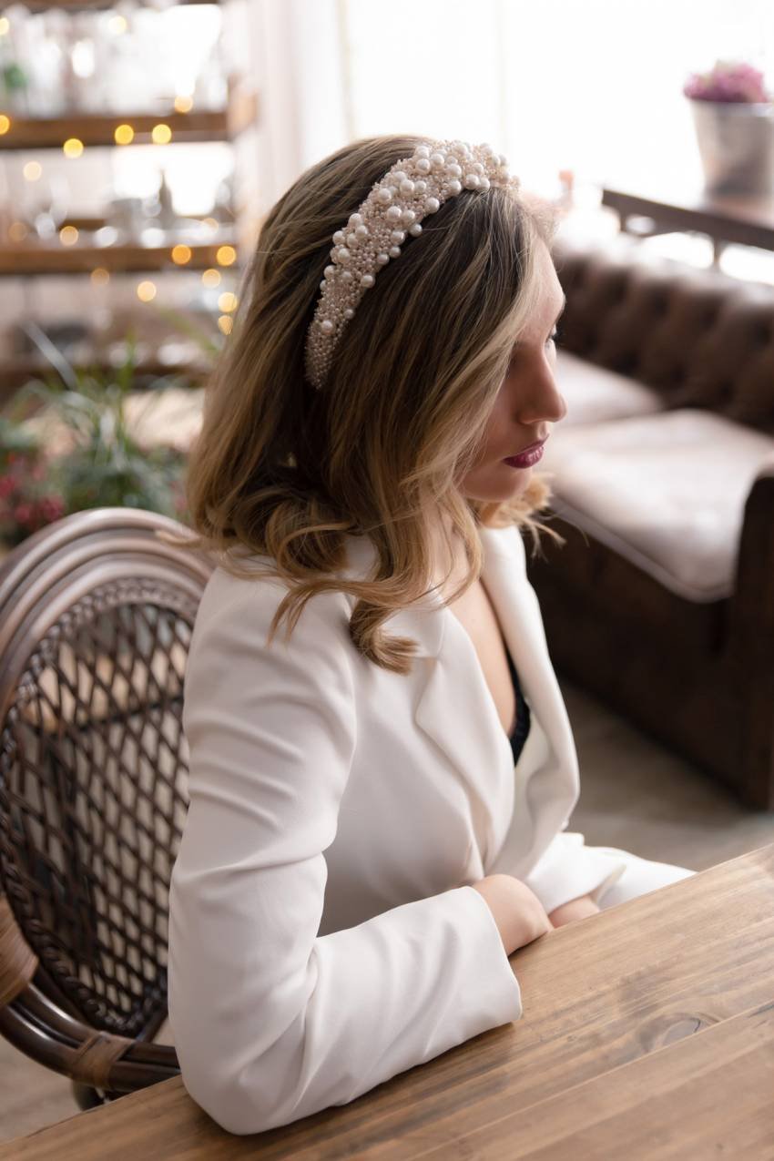 Tiaras de cabelo como usar o acessório que é trend em qualquer ocasião