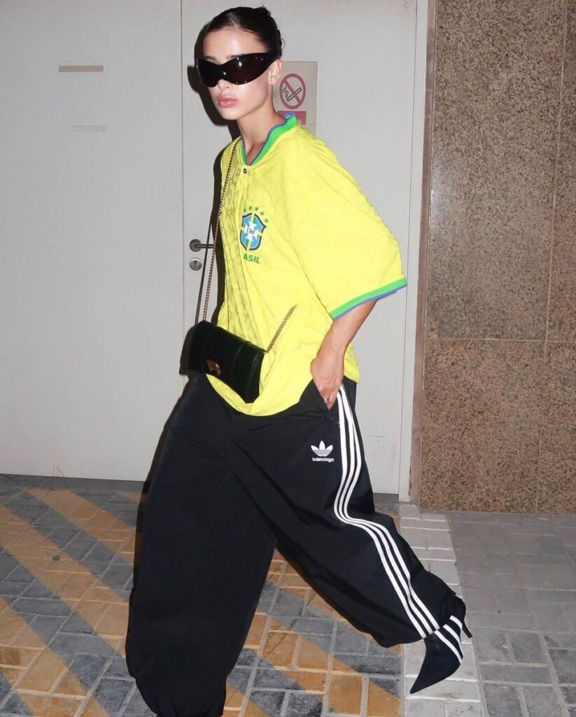 Copa do Mundo e a Tendência Brasilcore: Como Usar as Cores Verde e Amarelo na Moda e na Decoração 34 look para assistir a copa do mundo