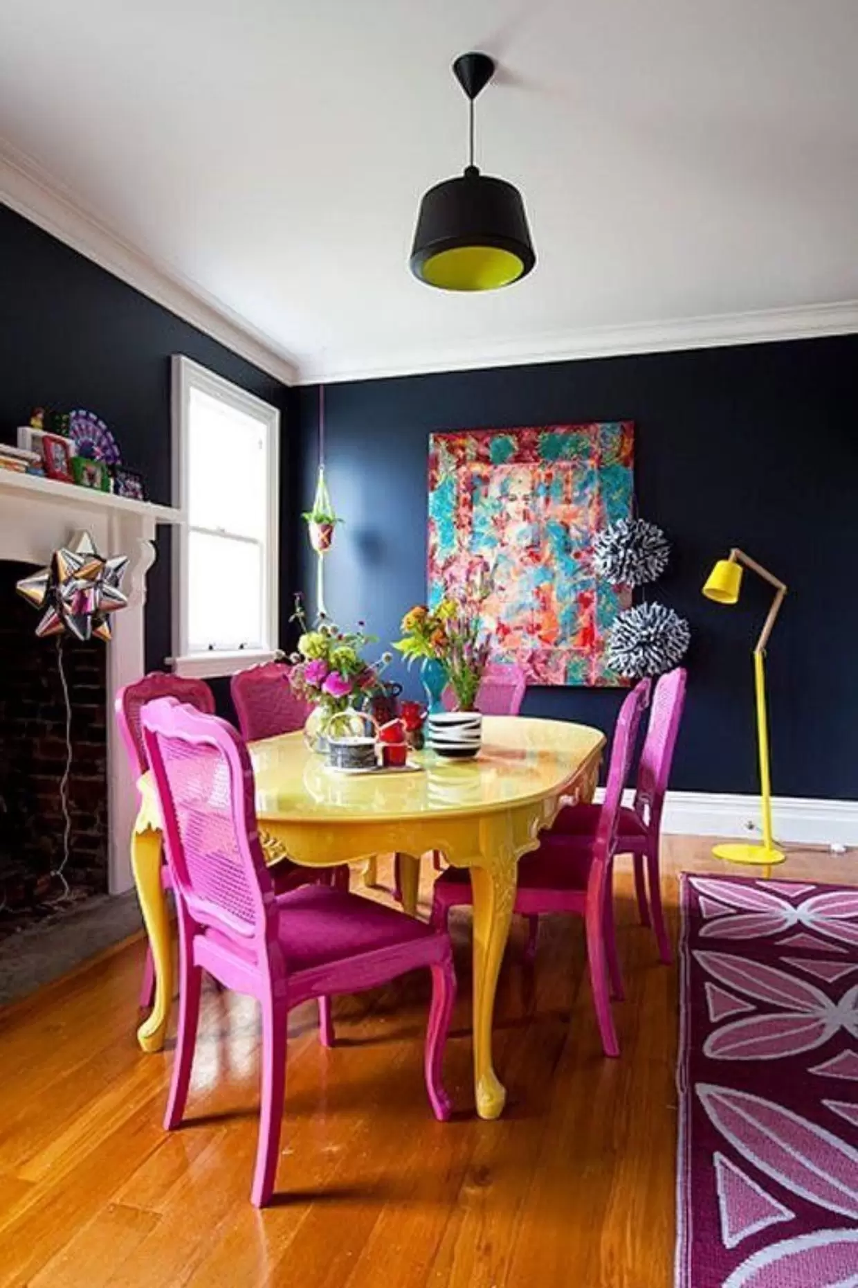 Happy decor