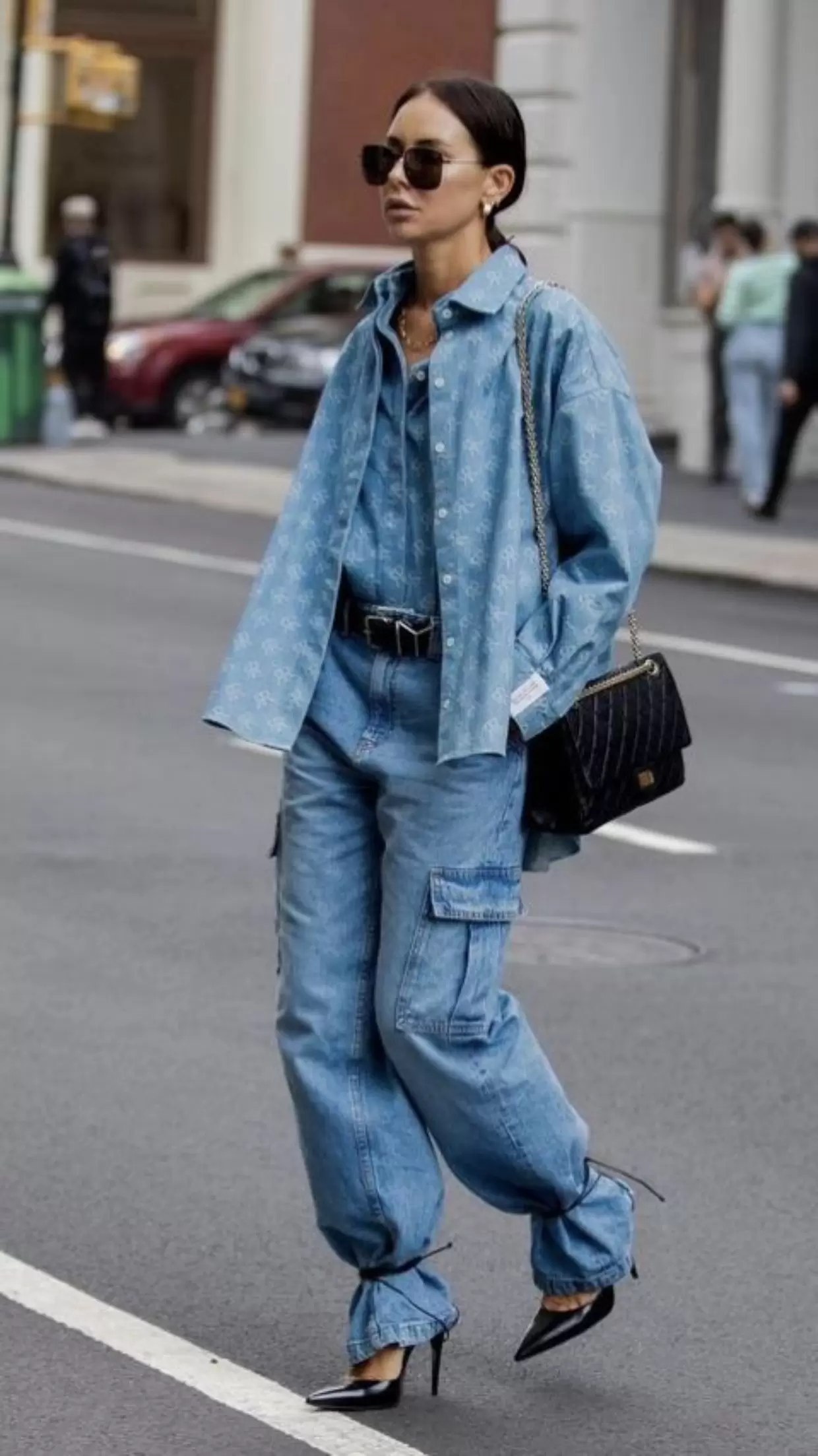 Calça cargo feminina: Como usar a tendência mais quente da temporada 25 como usar calça cargo feminina