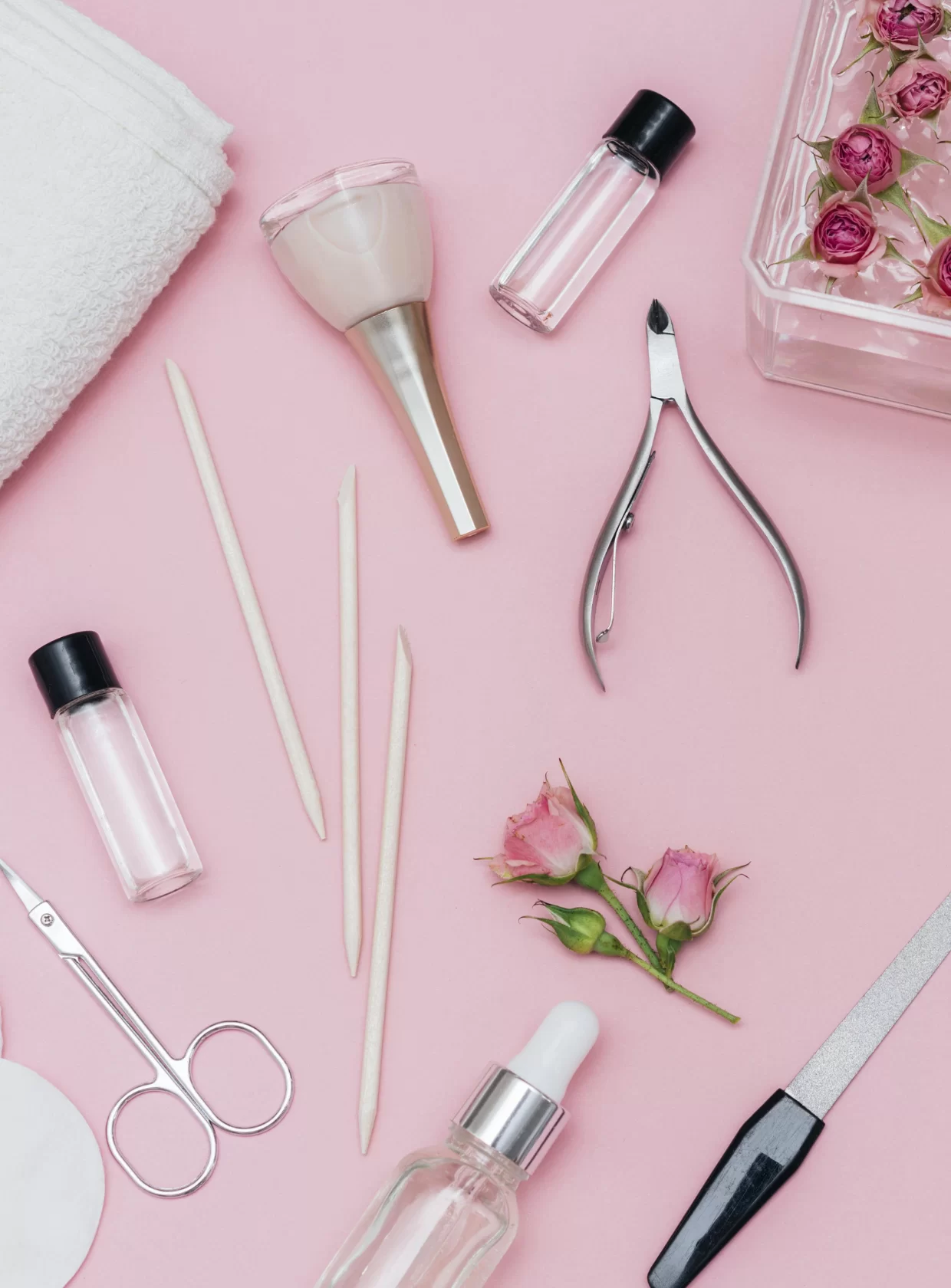 Tipos de Unhas: descubra o formato perfeito para você! 32 ferramentas para cuidados com as unhas