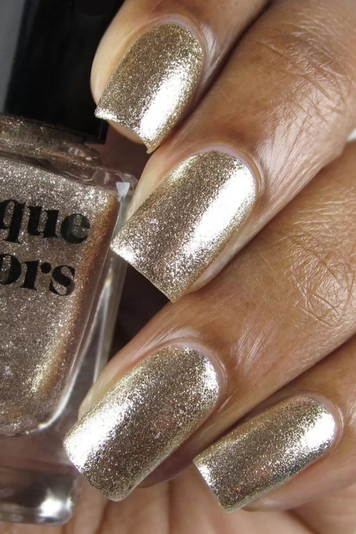 Tipos de Unhas: descubra o formato perfeito para você! 28 esmaltes metálicos