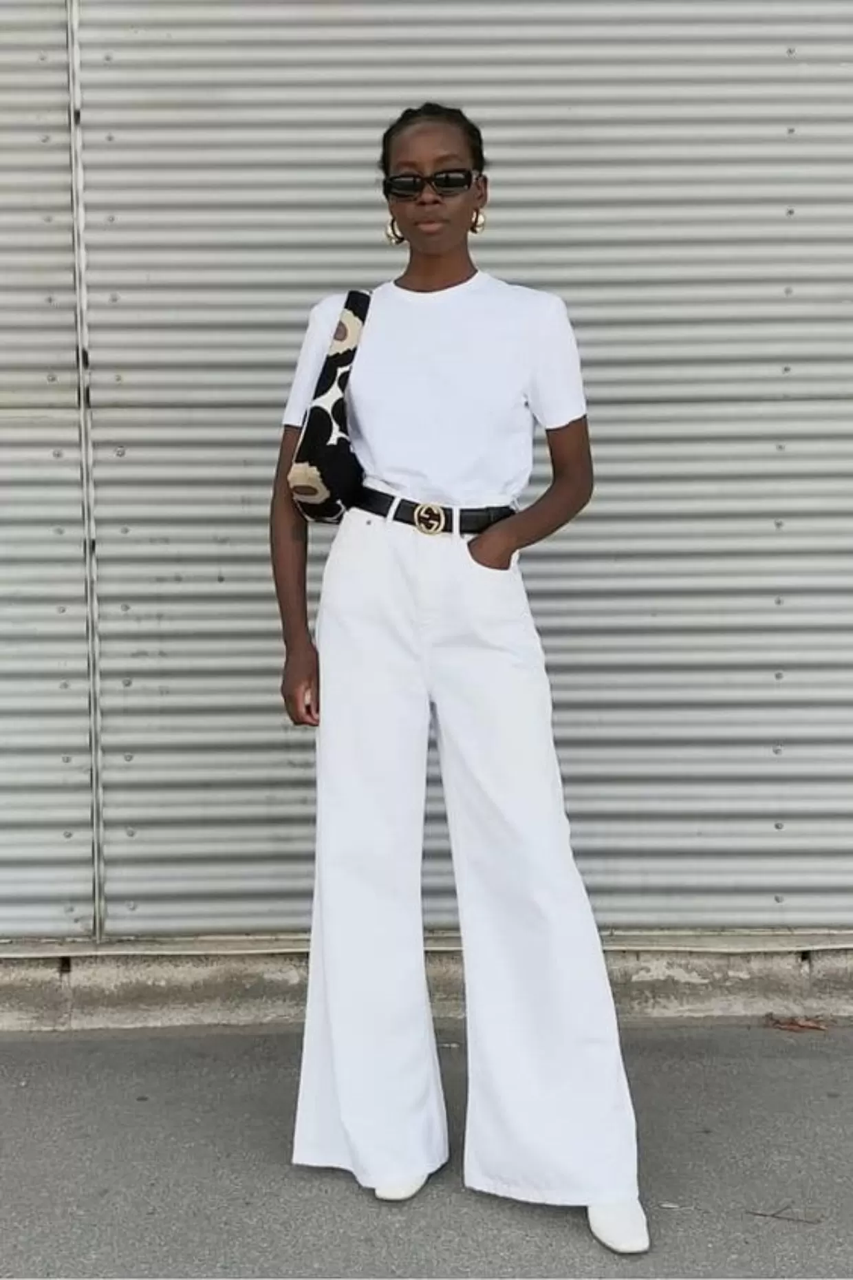 Calça branca feminina