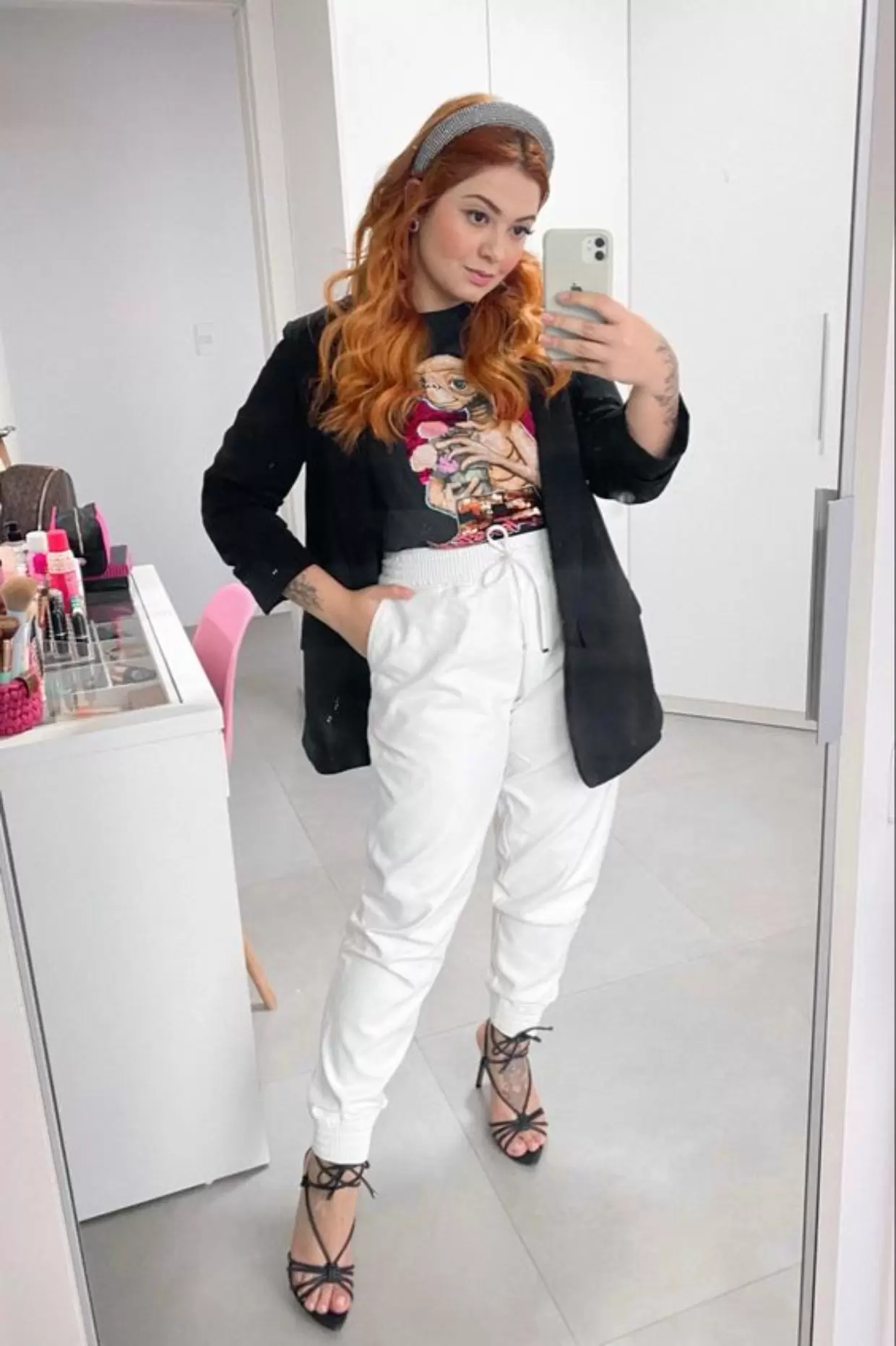 Calça branca feminina
