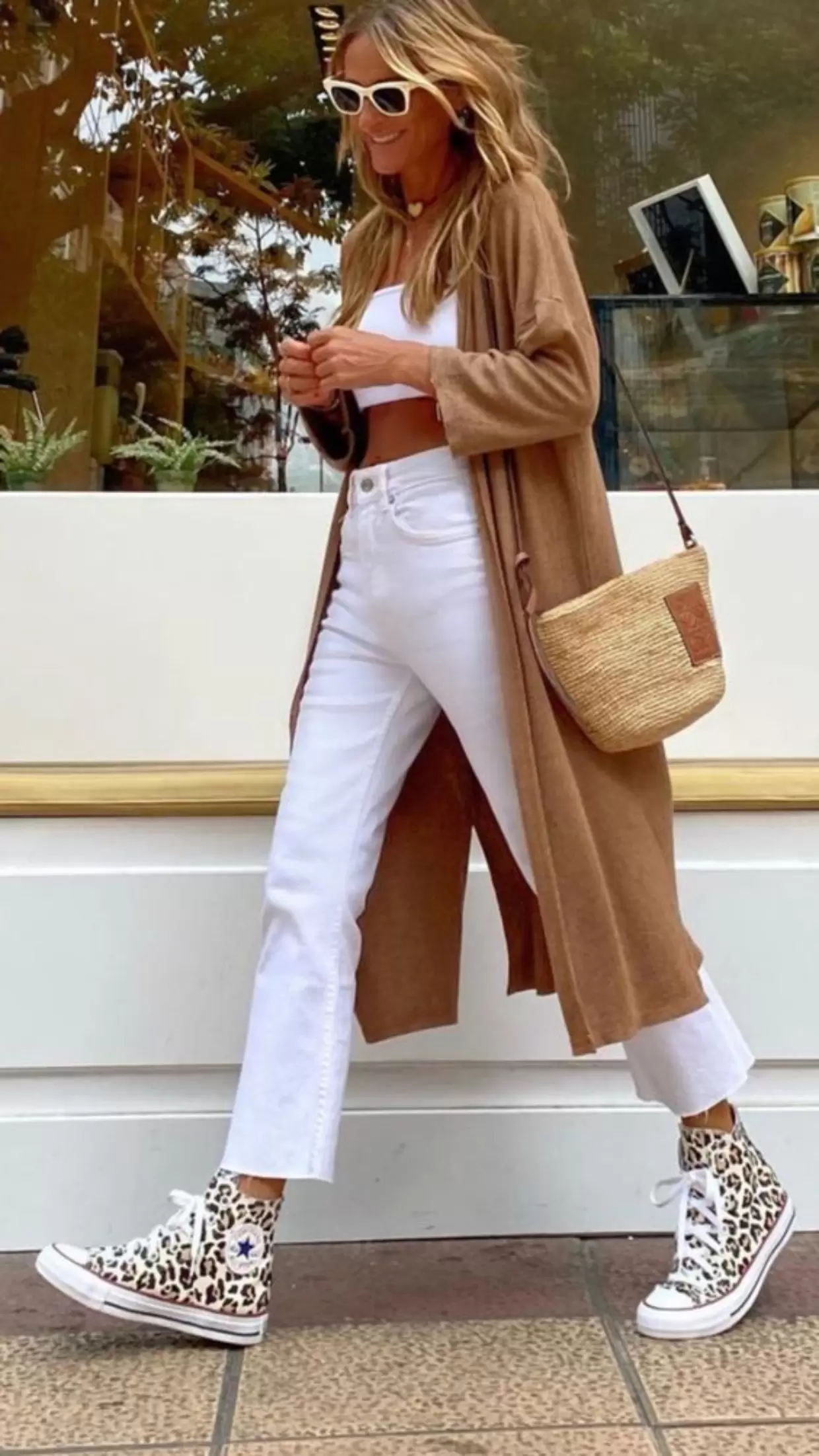 Calça branca feminina