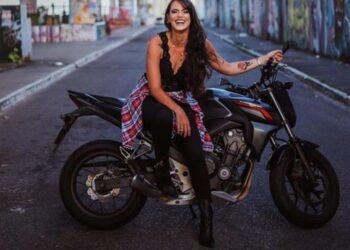 looks femininos motociclista