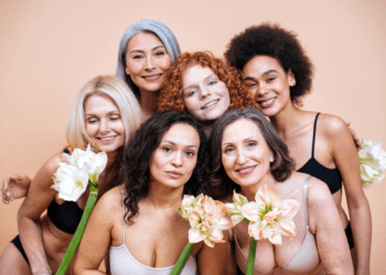 mulheres em varias idades