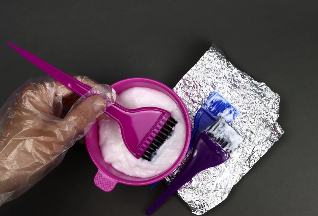 Passo a passo: como pintar o cabelo sozinha, em casa de forma segura e fácil 4 como pintar o cabelo sozinha