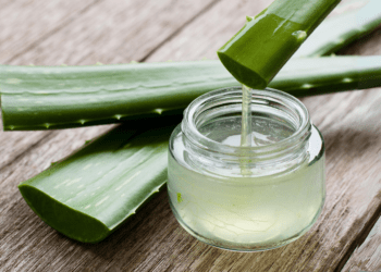 benefícios da babosa no cabelo