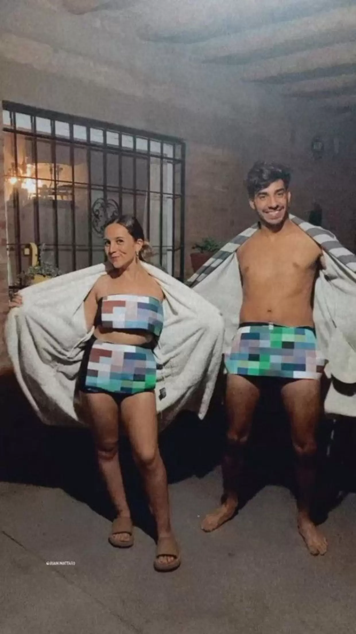 Fantasia de halloween para casal 20: Do planejamento à festa, como ser o casal mais estiloso da noite! 19 Fantasia para casal simples