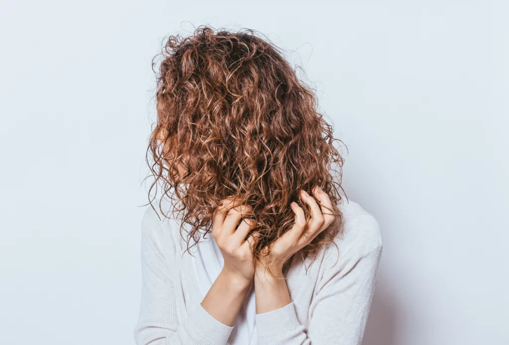 Como finalizar cabelo ondulado - domine a arte para ter ondas incríveis 11 Dicas de finalização para ondas