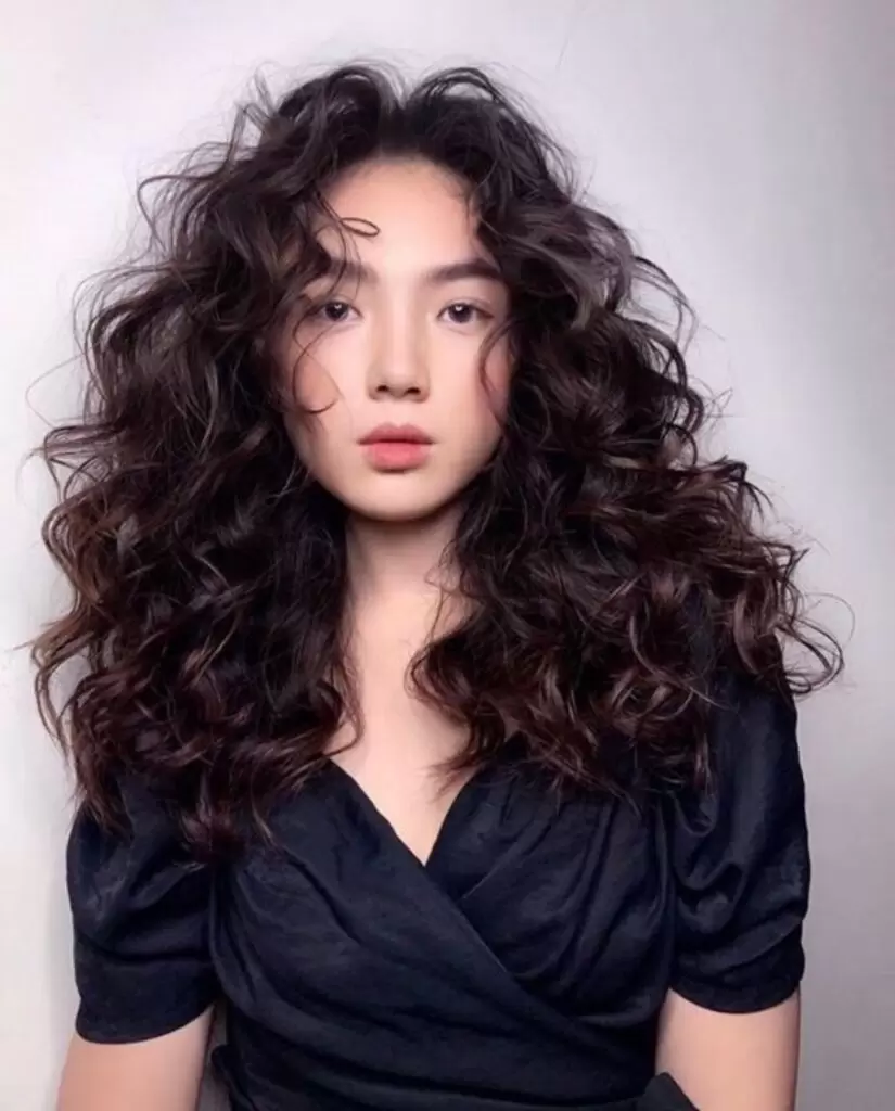 Como finalizar cabelo ondulado - domine a arte para ter ondas incríveis 8 Produtos para cabelo ondulado