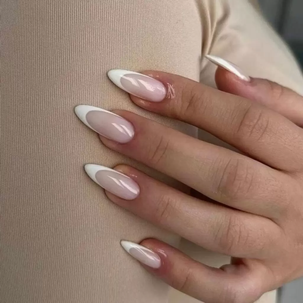unhas francesinha