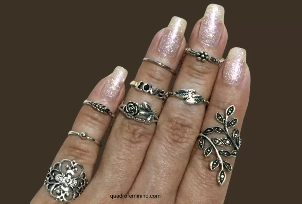 unhas naturais decoradas