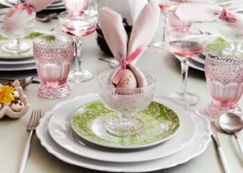 como montar uma mesa posta de Páscoa