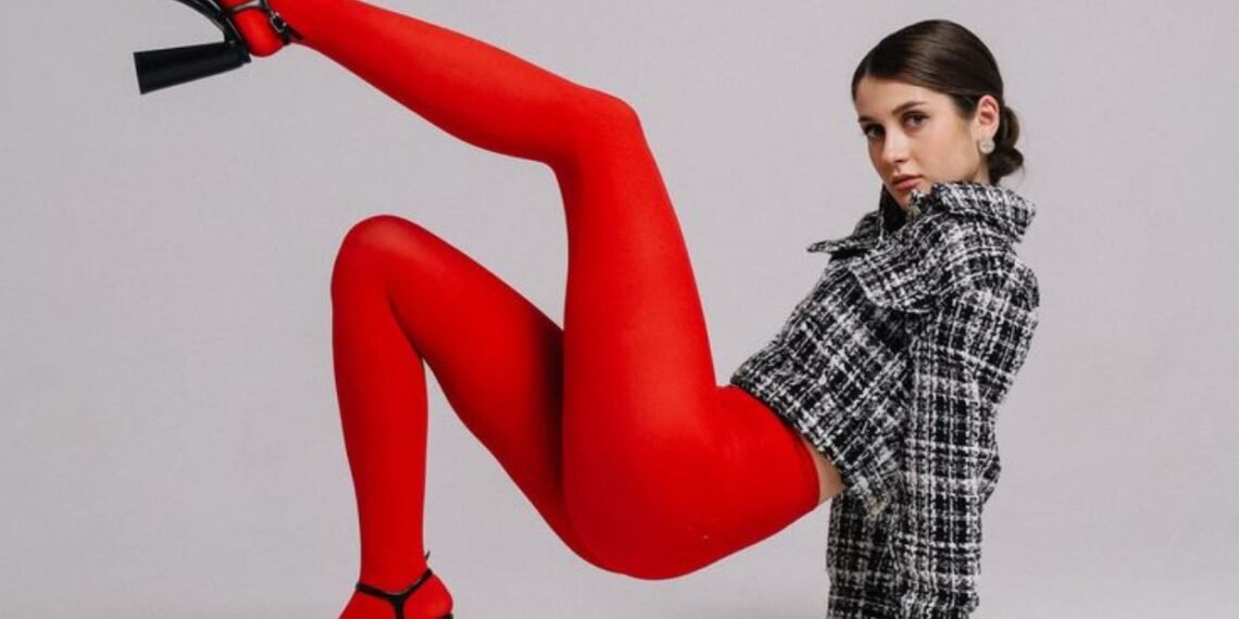 como usar meia calça colorida