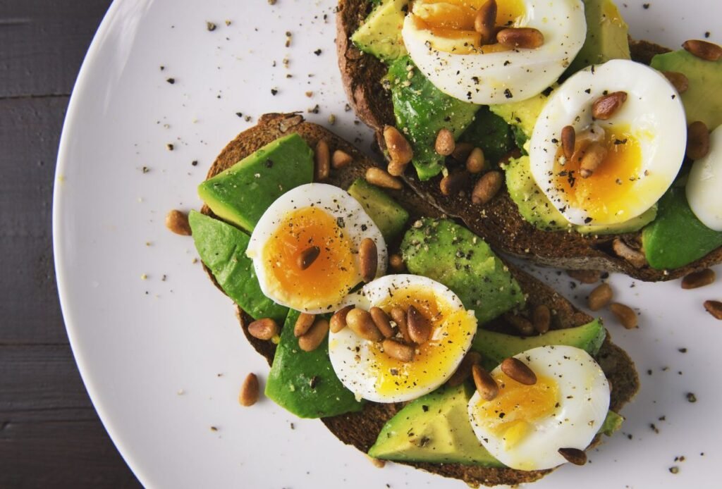 Alimentos Proteicos: Para que servem e 5 opções fáceis de incluir na dieta 6 alimentação rica em proteínas