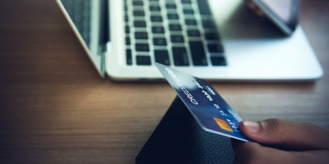 6 Eletrônicos Usados Que Valem a Pena Comprar e os Cuidados Que Se Deve Ter 1 Por que vale a pena comprar eletrônicos usados