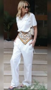 Mais de 50 Looks com Lenço na Cintura: A Peça Versátil