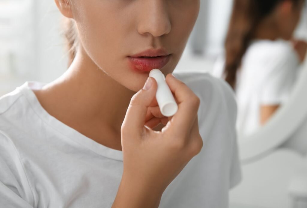 Melhor Hidratante Labial: Top 10 para Deixar Seus Lábios um Luxo de Hidratação 25 Como evitar lábios secos e rachados