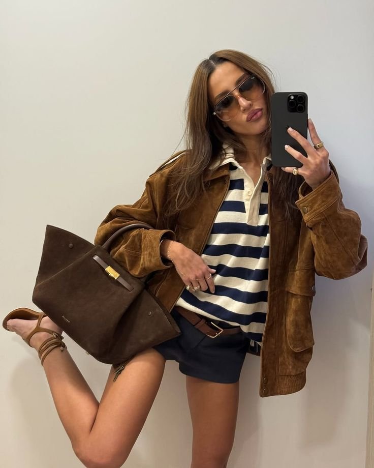 36 Looks com camisa polo feminina: inspirações que provam que essa peça é indispensável no guarda roupa 36 camisa polo feminina