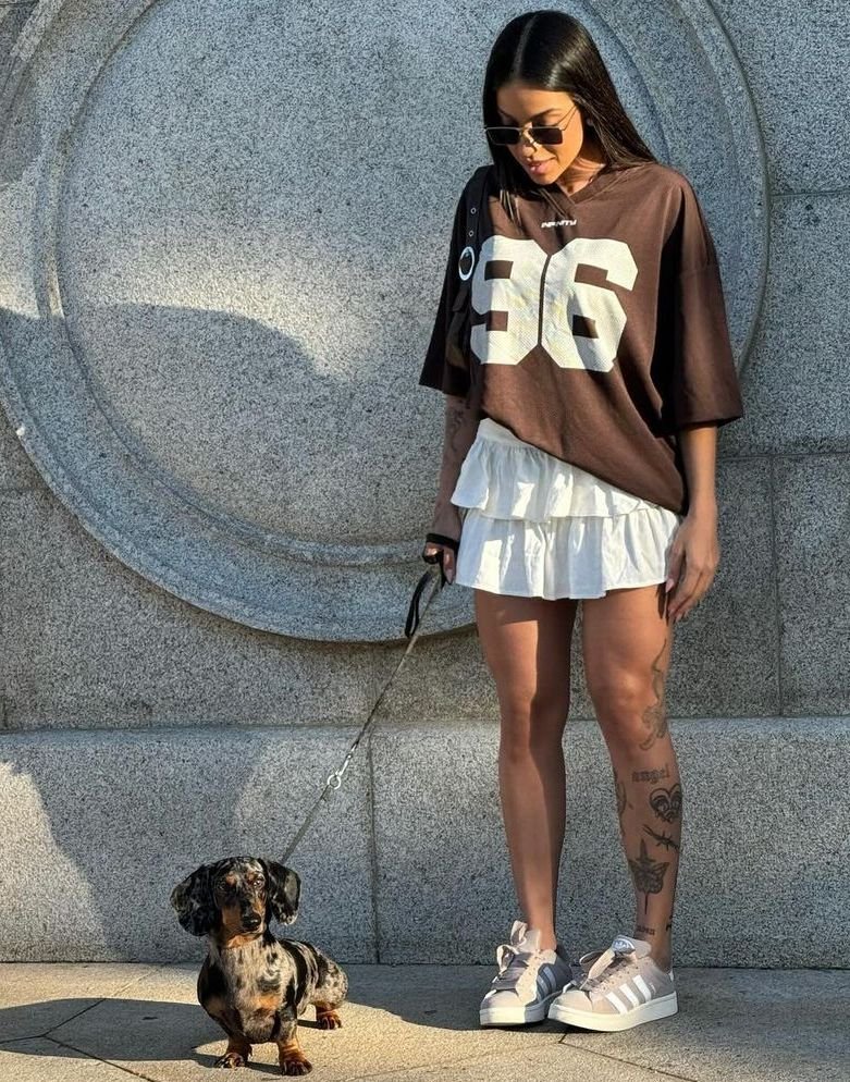 Look para passear com o cachorro: estilo e conforto que transformam até a volta do quarteirão em um momento especial 2 Look para passear com o cachorro