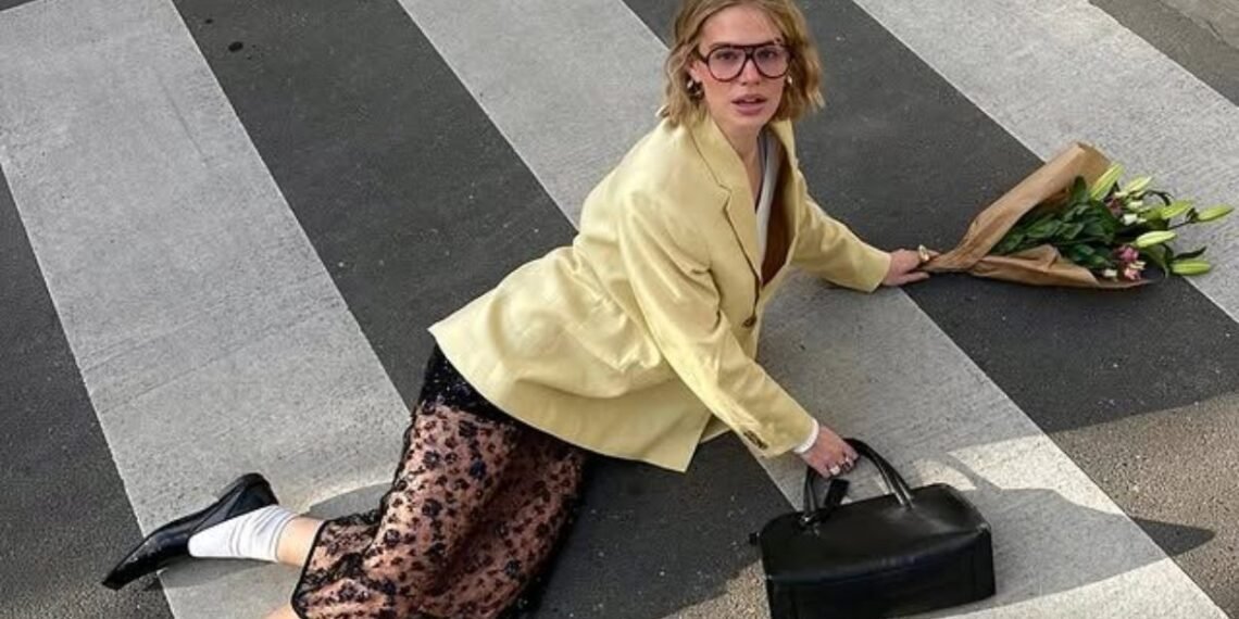 amarelo manteiga combina com que cor