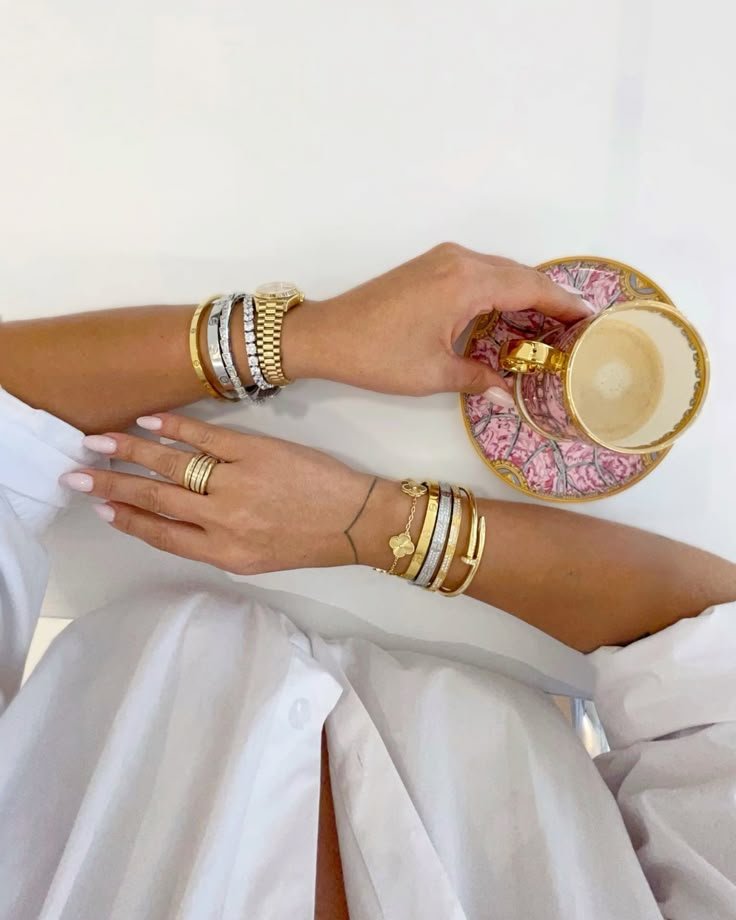 Mix de Pulseiras: como misturar pulseiras de forma harmônica para looks incríveis 3 Mix de Pulseiras