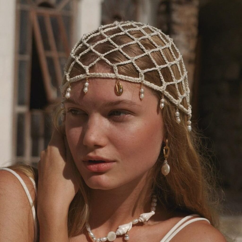 Looks com Touca de Crochê Adulto virou febre entre as fashionistas: Estilo, Conforto e Inspirações para Você Arrasar 7 modelos de touca de crochê