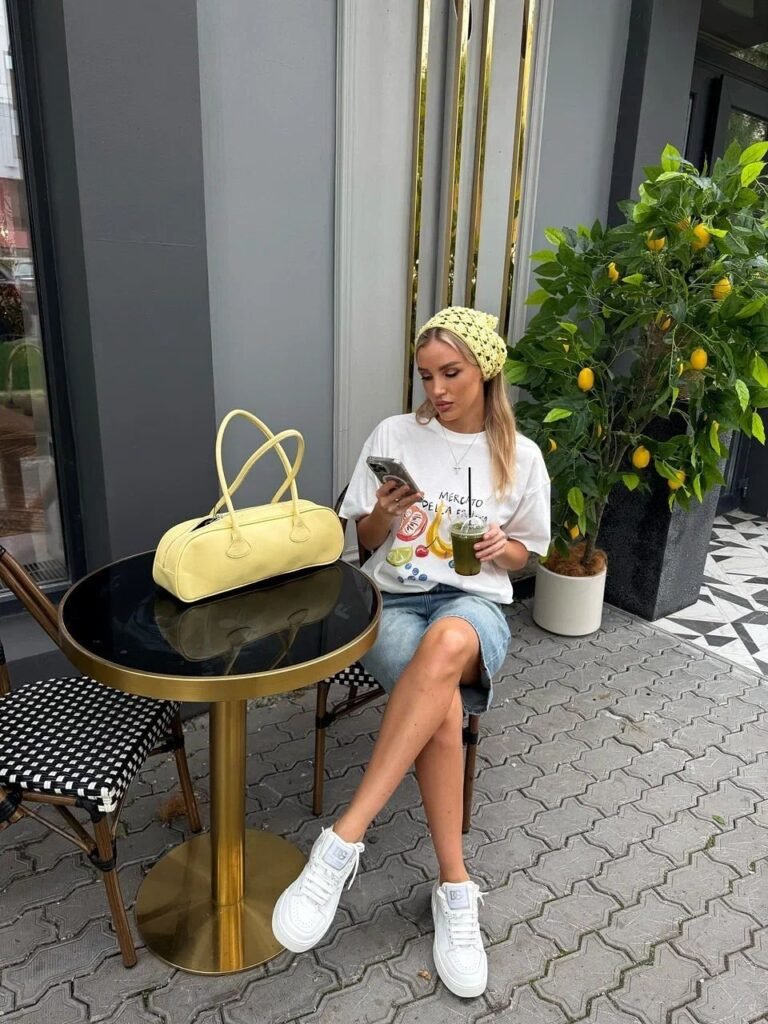 Bandana de crochê ou lenço de crochê, acessório fashion: inspire-se com a moda que une frescor, criatividade e autenticidade neste verão 4 Como usar Bandana de crochê ou lenço de crochê