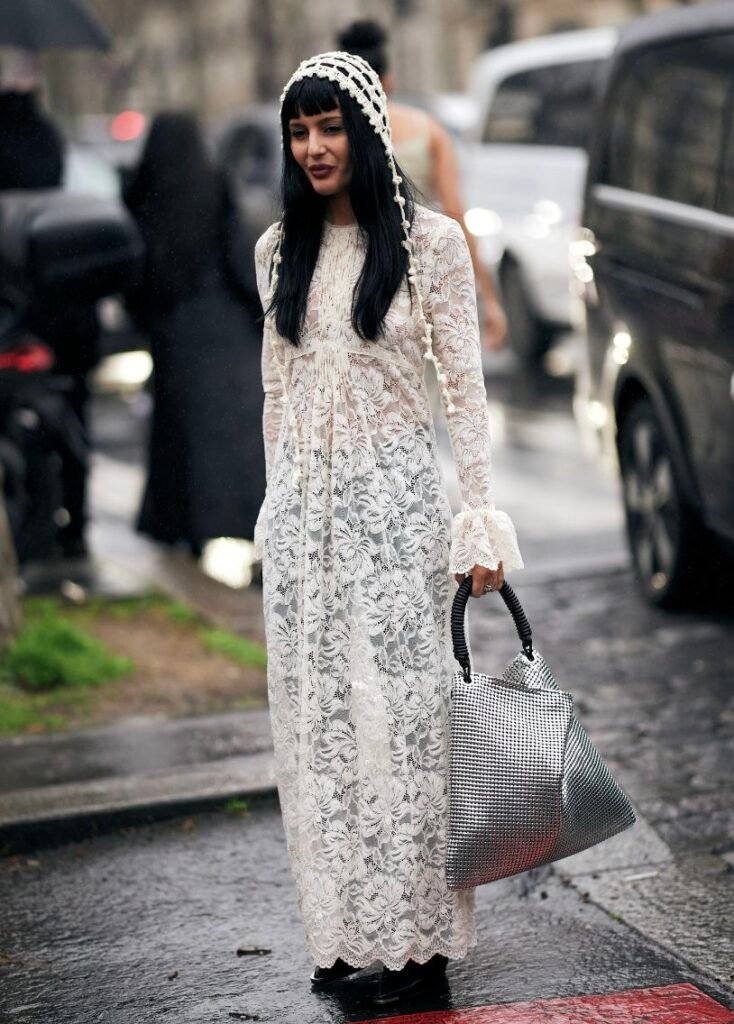 Looks com Touca de Crochê Adulto virou febre entre as fashionistas: Estilo, Conforto e Inspirações para Você Arrasar 11 Looks com Touca de Crochê Adulto