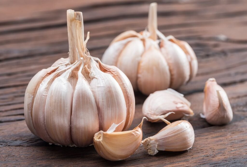 Cápsula de alho para que serve: os benefícios que ninguém te contou (e que podem surpreender!) 10 Cápsula de alho ou alho natural