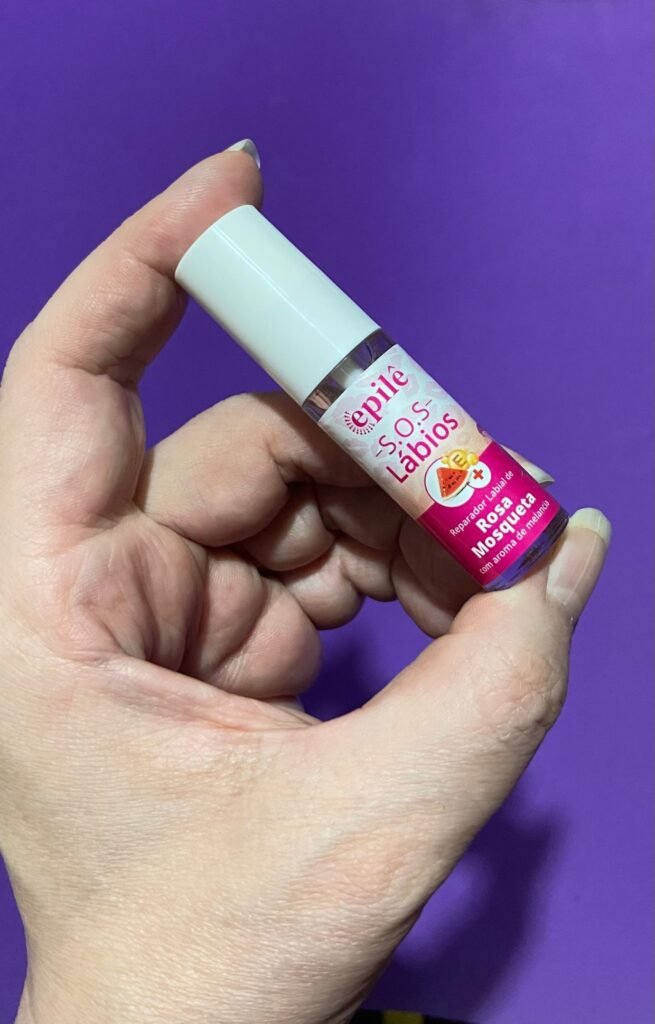Seus Lábios Pediram S.O.S? Então conheça o Hidratante Labial Epilê SOS Lábios Rosa Mosqueta Resenha 5 Hidratante Labial Epilê SOS Lábios