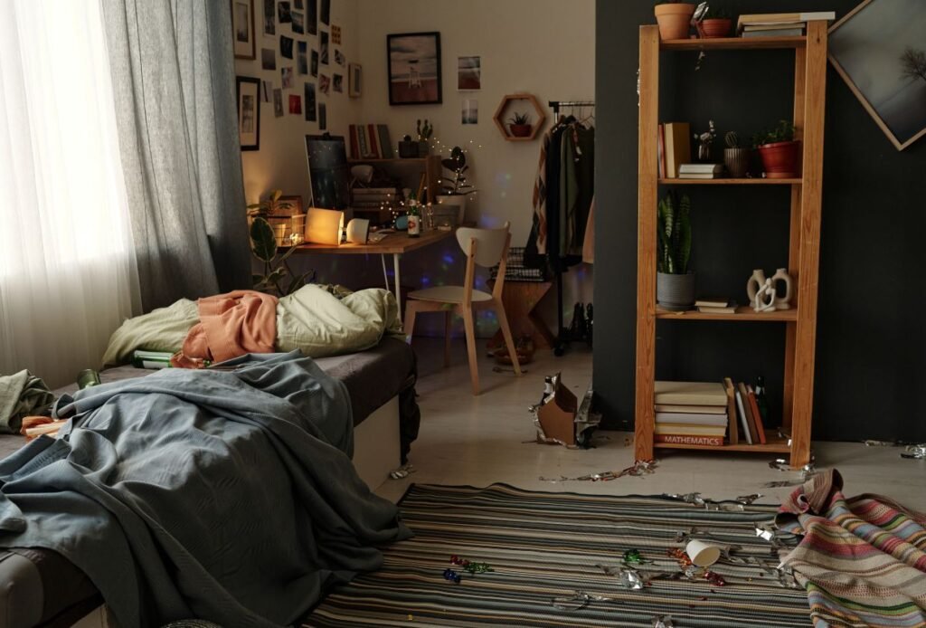 Casa Bagunçada Nunca Mais: 10 Erros de Organização que Você Precisa Evitar em 2026 2 Como acabar com a bagunça