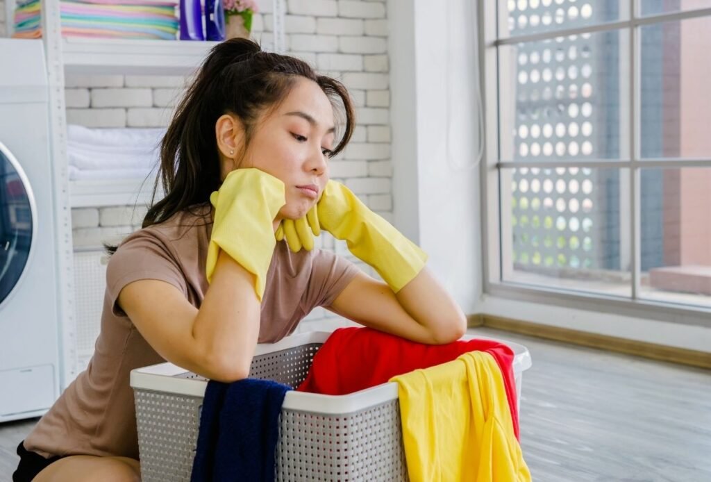 Como organizar a casa com pouco tempo: guia realista para mulheres ocupadas 6 Organização por zonas