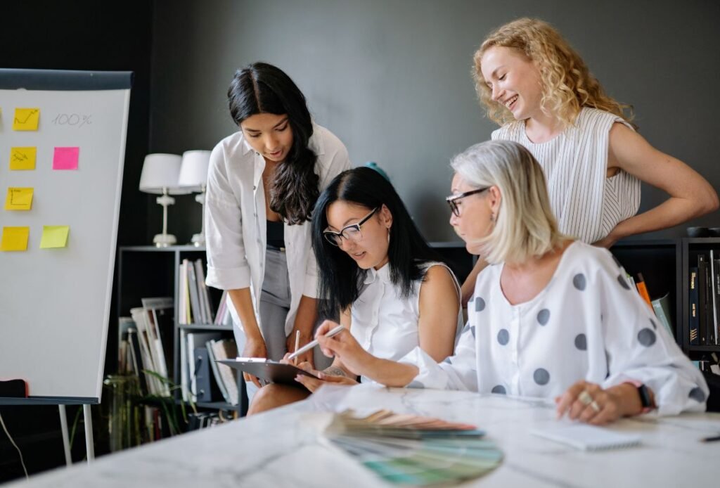 Renda Extra Para Mulheres: 15 Ideias Lucrativas, Realistas e Possíveis de Começar Ainda Este Ano 2 Ideias de Renda Extra Para Mulheres