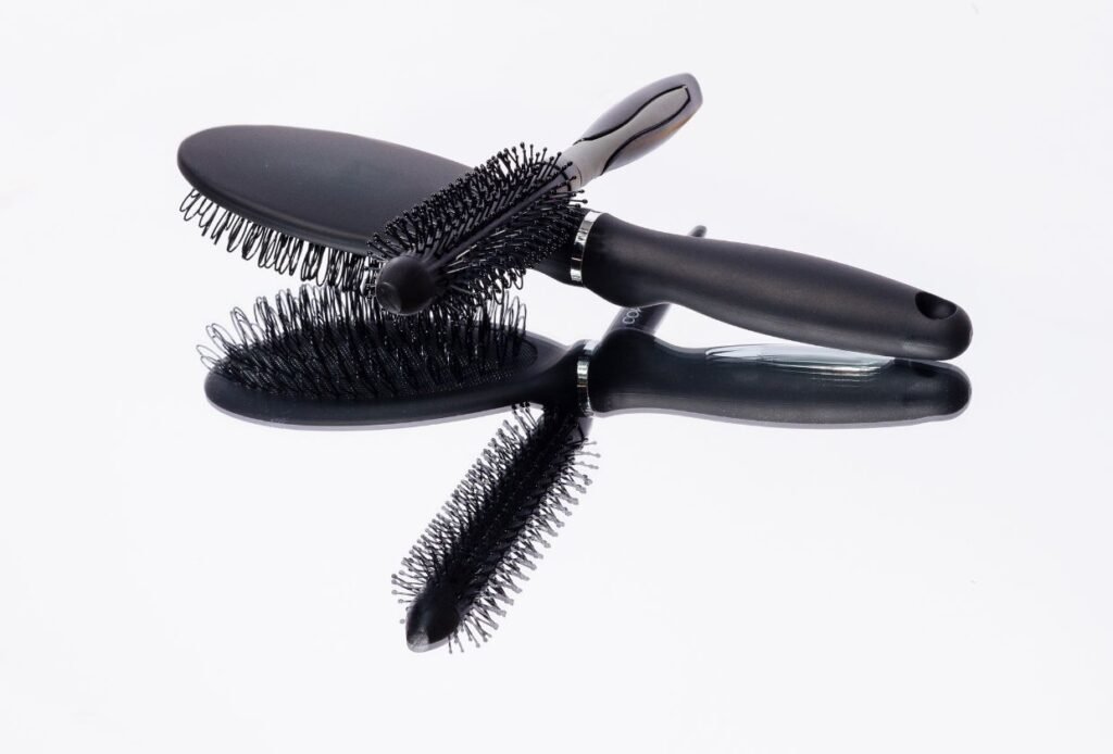 Escova raquete ou escova redonda: qual escolher? 4 Escova raquete ou escova redonda