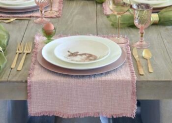 Mesa de páscoa simples e charmosa