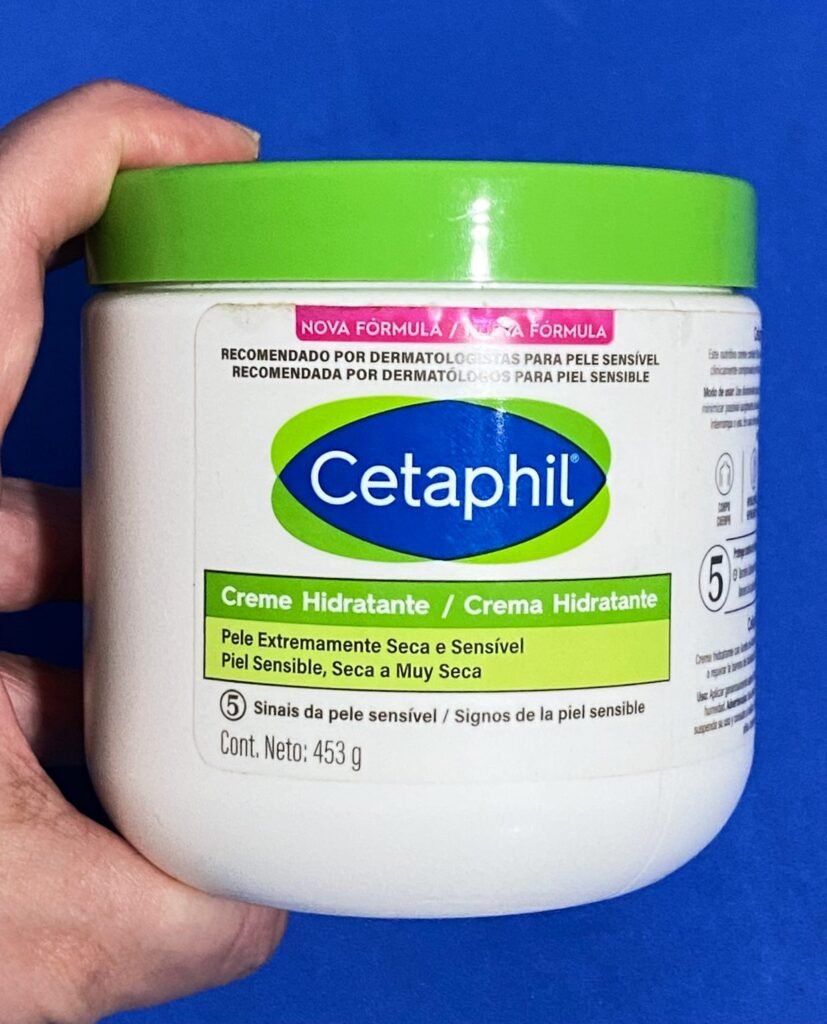 Resenha do Creme Hidratante Cetaphil: Vale a Pena? O Teste de 10 Anos em uma Pele com Dermatite Atópica 2 Resenha do Creme Hidratante Cetaphil