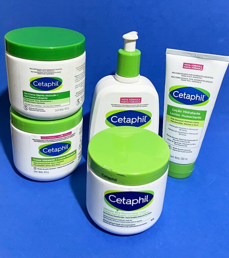 Resenha do Creme Hidratante Cetaphil: Vale a Pena? O Teste de 10 Anos em uma Pele com Dermatite Atópica 14 Cetaphil no Rosto vs. Cetaphil no Corpo