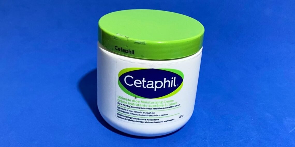 Resenha do Creme Hidratante Cetaphil: Vale a Pena? O Teste de 10 Anos em uma Pele com Dermatite Atópica 1 Creme Hidratante Cetaphil Vale a Pena?