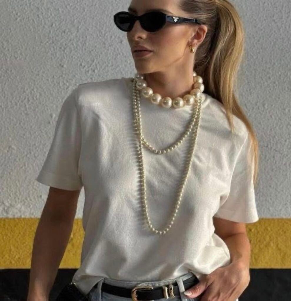 Colar de Pérolas Moderno: Como Usar a Tendência Mais Elegante e Atemporal 13 Como Misturar Pérolas