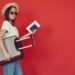 Como viajar sozinha: guia completo para uma viagem segura e inesquecível 16 Mulheres que viajam sozinhas