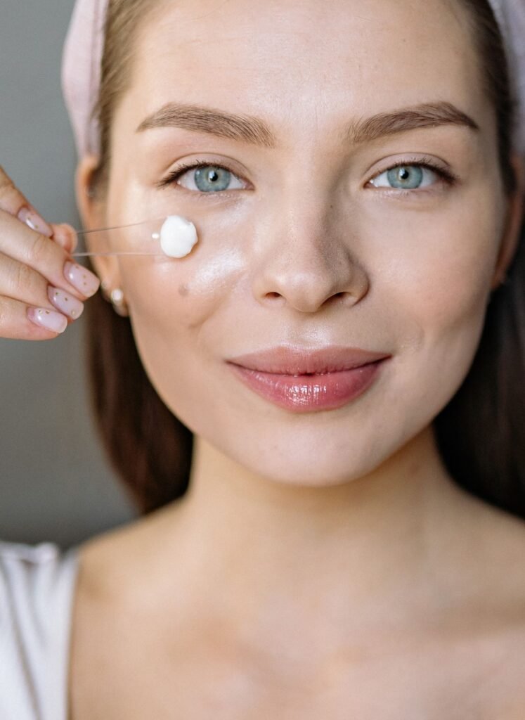 Para que serve Niacinamida: benefícios e como usar corretamente para uma pele mais bonita 13 Como usar a niacinamida