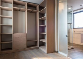 Como Montar um Closet Funcional Gastando Pouco